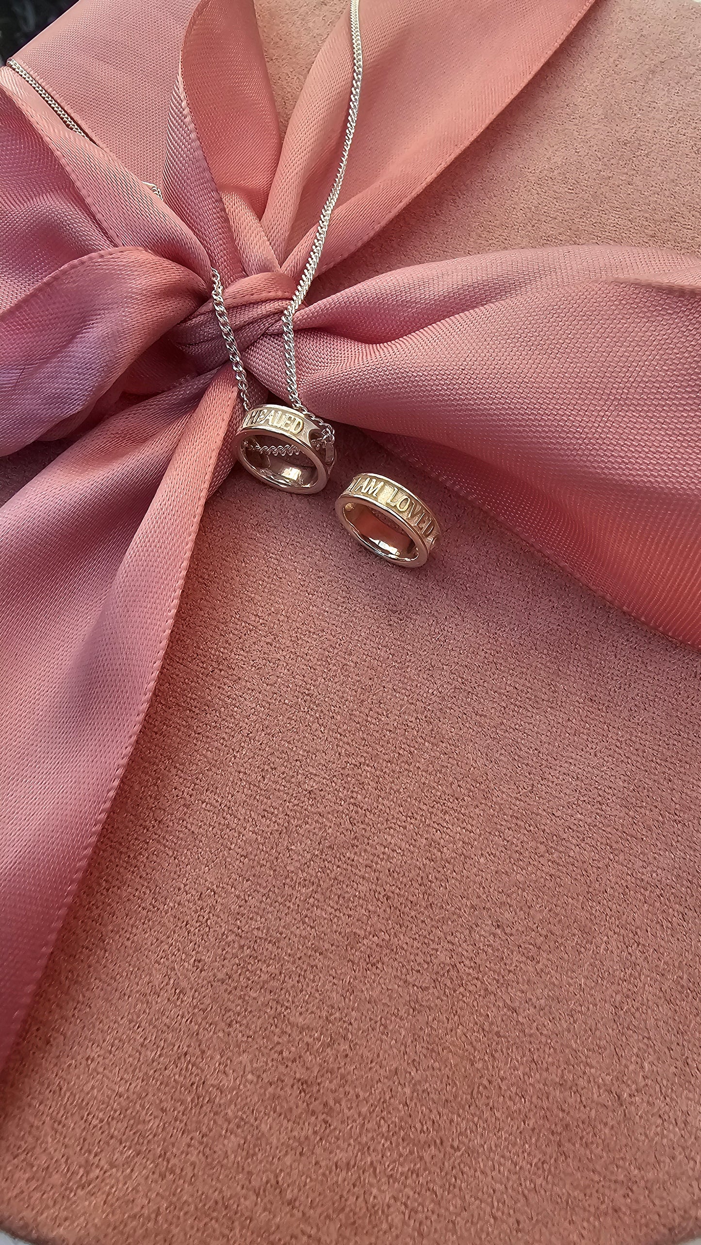 Silver pendant and chain